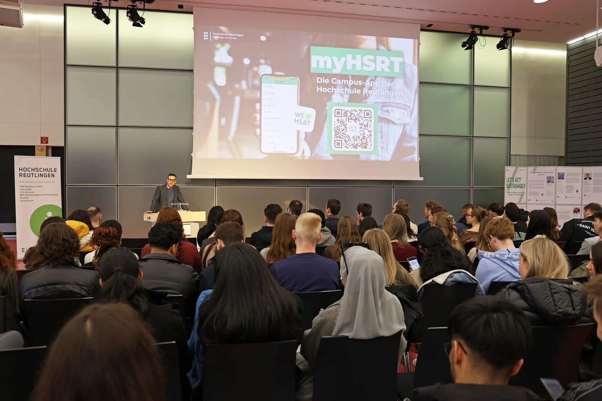 Begrüßung in der Aula